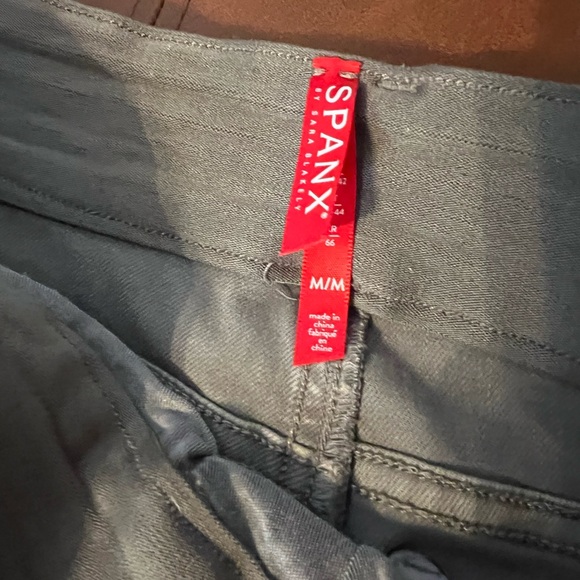 Spanx Cargo Pants - Picture 3 of 5